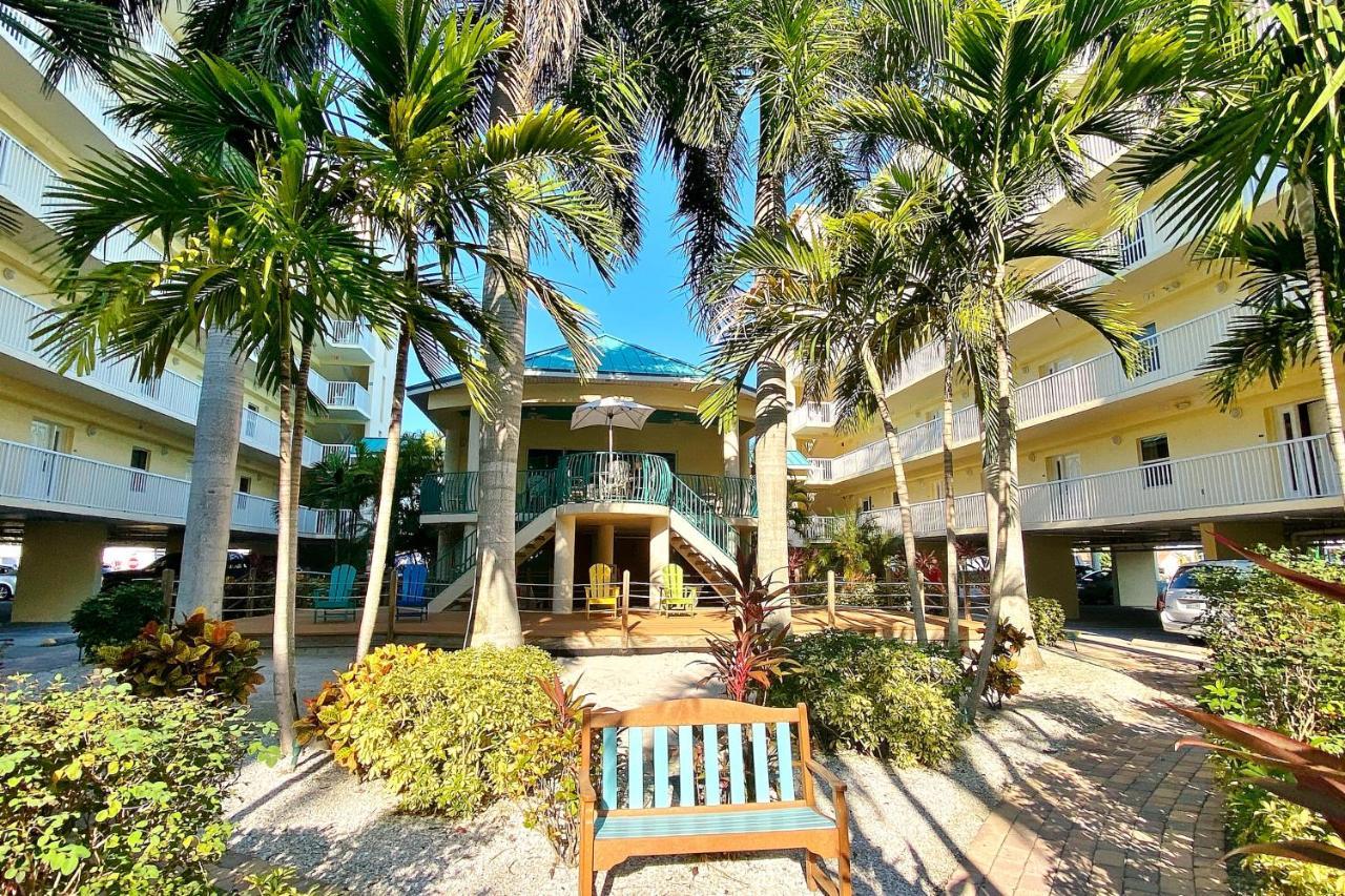 Sunset Vistas Condo 203S St. Pete Beach Exterior photo